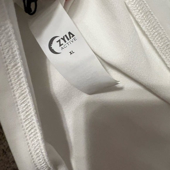 ZYIA Women’s NWT Fighter Sleeveless Hoodie White XL - Picture 5 of 10